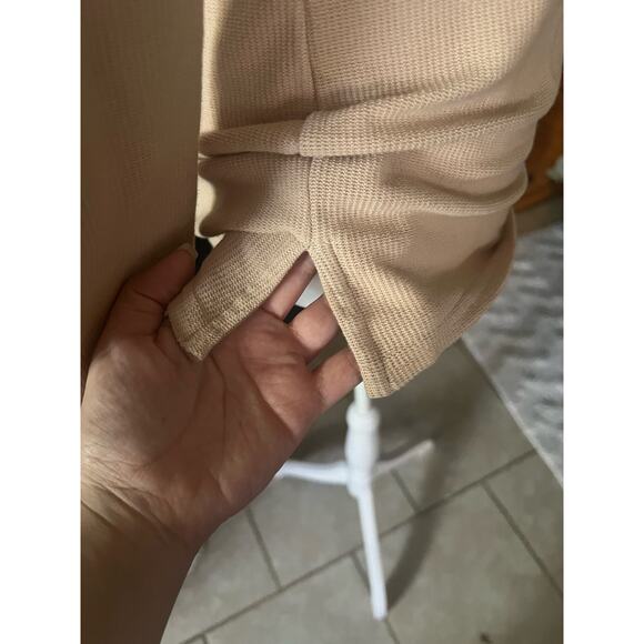 SHE Outdoor Apparel Shirt Long Sleeve Size S 
Color Khaki MSRP $45 NWT - Picture 5 of 8